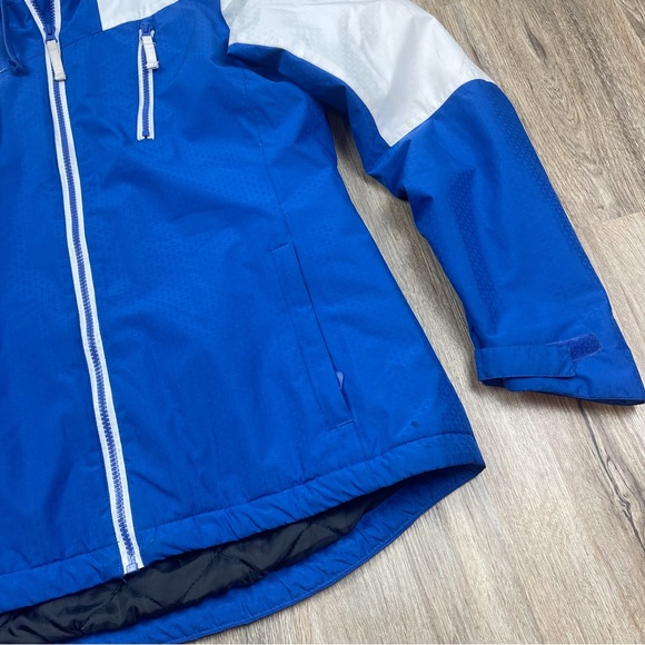 Body Glove Women’s Blue and White Snow Technology Ski Jacket - Picture 10 of 13